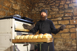 монастырский хлеб от отца Моисея