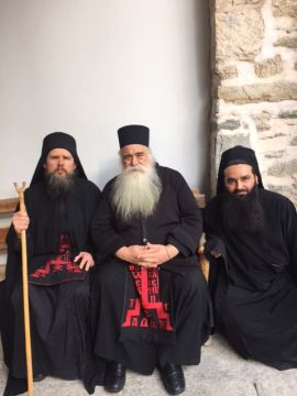 Со схимонахом Герасимом (в центре).